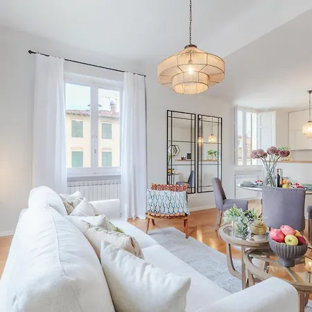 Buccellato: A Fresh Lavish Penthouse Inside The Wa