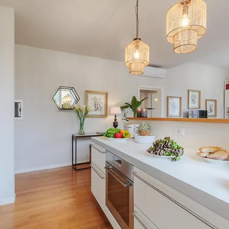 Buccellato: A Fresh Lavish Penthouse Inside The Wa Apartman *